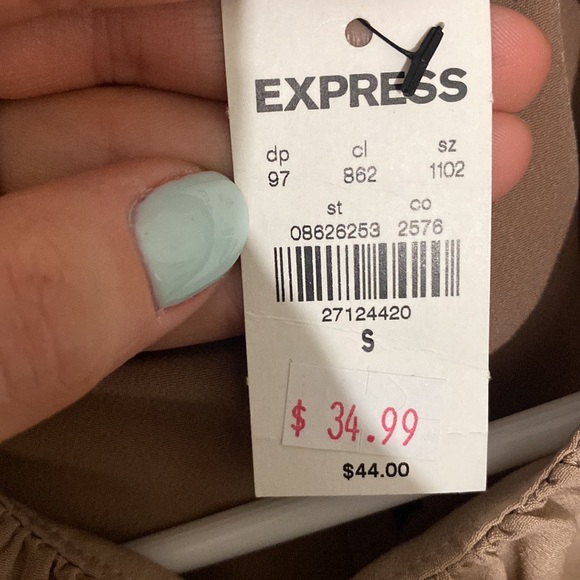 EXPRESS Gathered Neck Padded Shoulder Gramercy Top - Picture 5 of 5